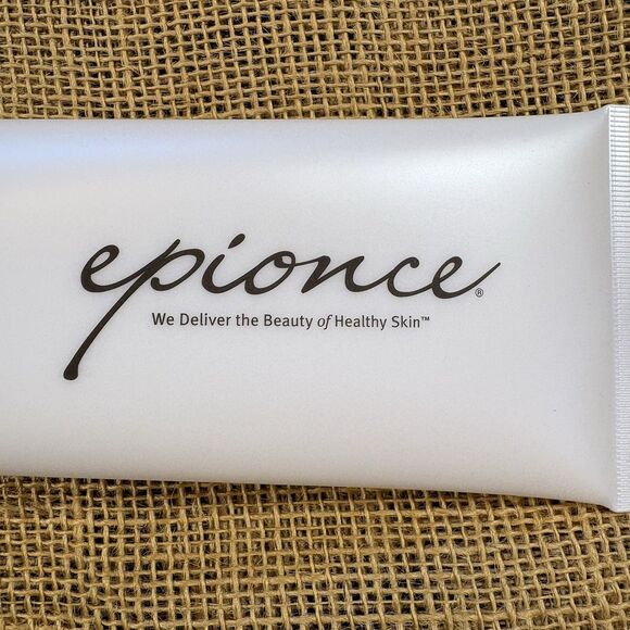 Epionce Renewal Calming Cream 8 oz Tube All Skin Types Paraben Free NEW - Picture 3 of 6